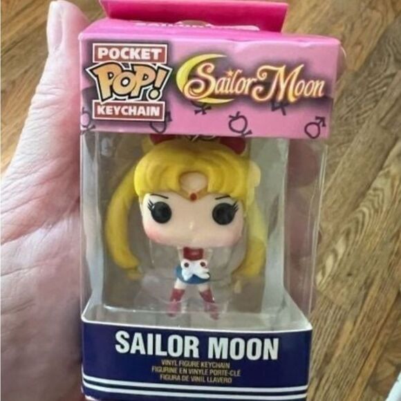 1 LEFT! Funko Pop Keychain Sailor Moon - Picture 1 of 6
